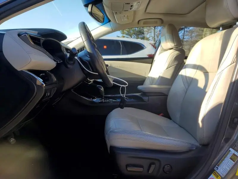 2015 TOYOTA AVALON XLE  