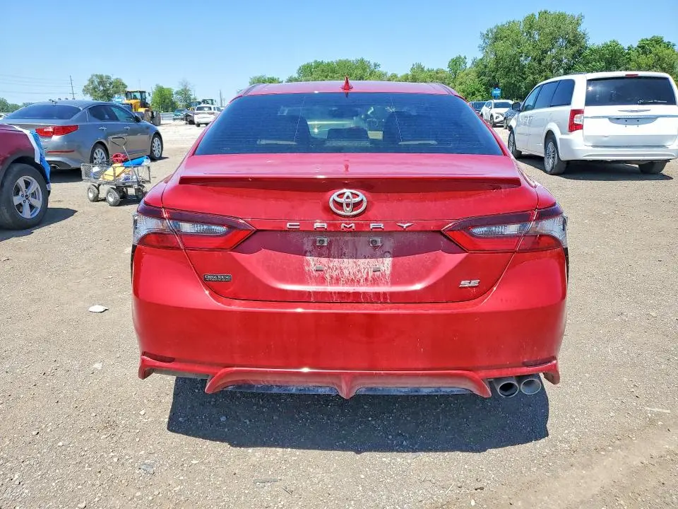 2024 TOYOTA CAMRY SE  