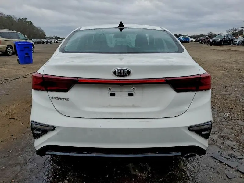 2019 KIA FORTE FE  