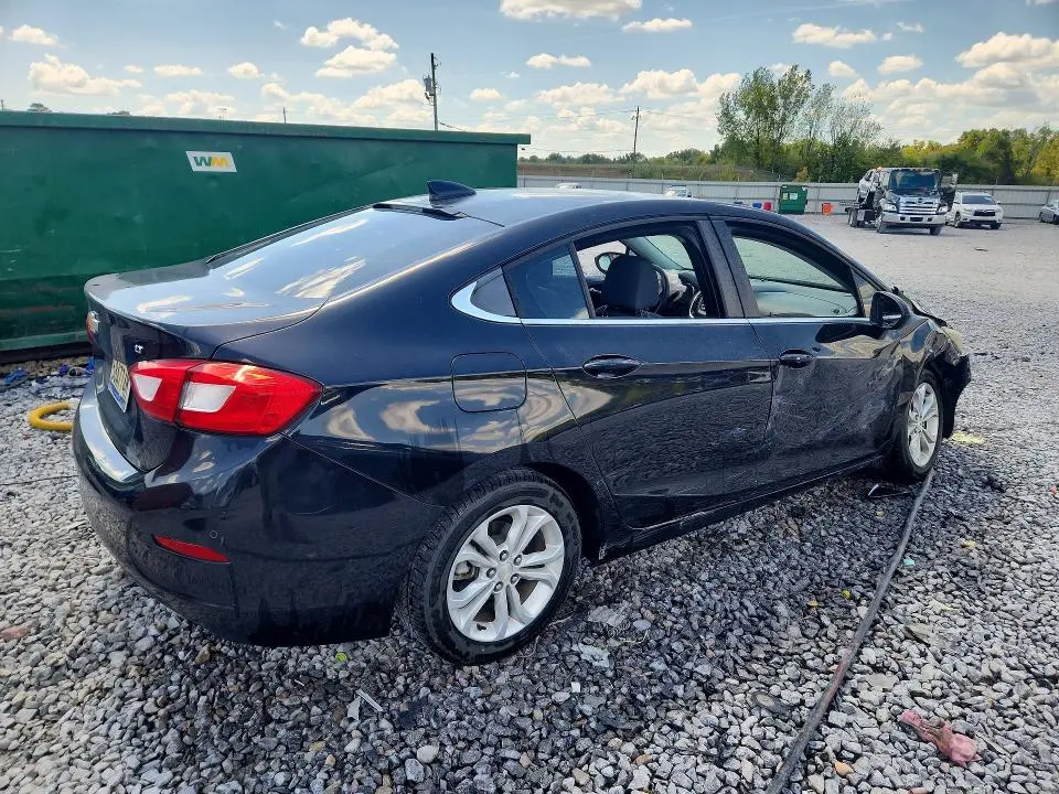 2019 CHEVROLET CRUZE LT  