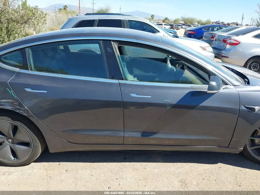 2018 TESLA MODEL 3 LONG RANGE/PERFORMANCE