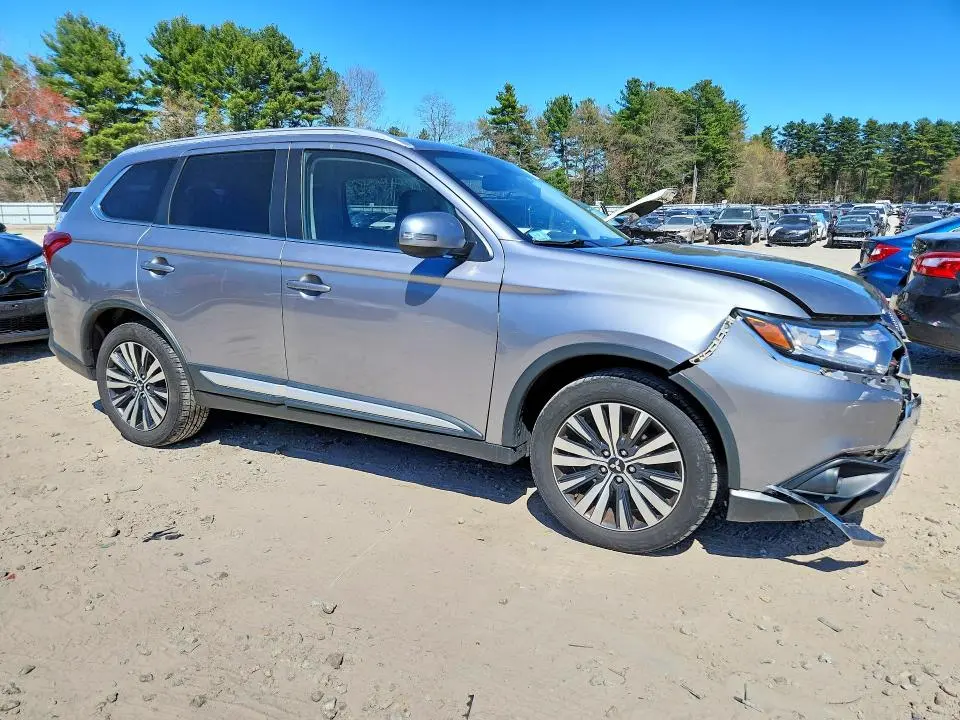 2019 MITSUBISHI OUTLANDER SE  
