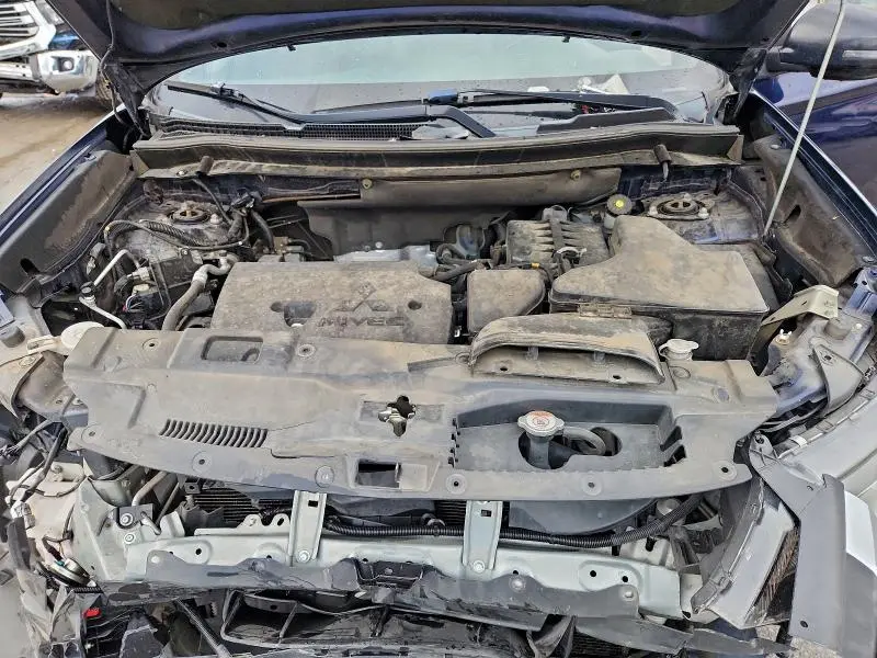 2020 MITSUBISHI OUTLANDER SE  