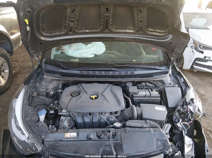2014 HYUNDAI ELANTRA SE