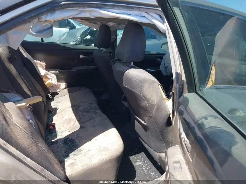 2015 TOYOTA CAMRY HYBRID LE