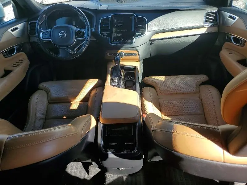 2016 VOLVO XC90 T6  