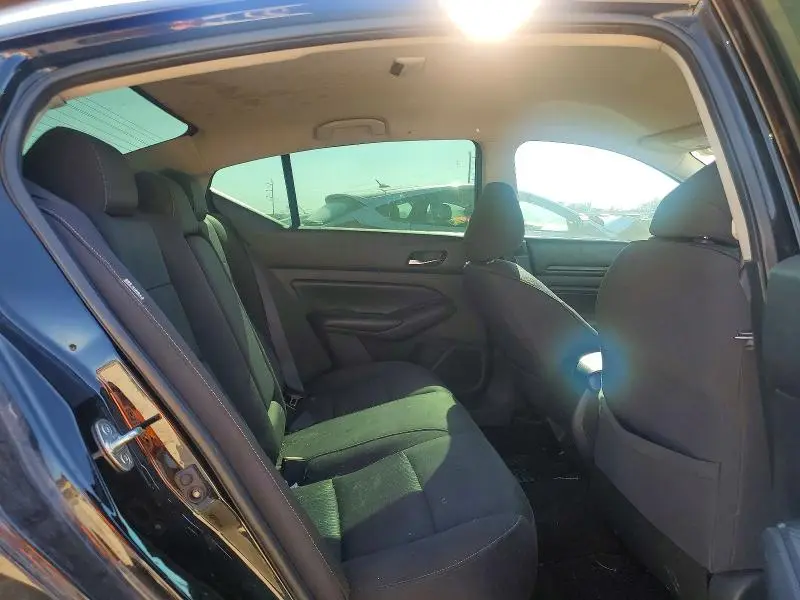 2019 NISSAN ALTIMA S  