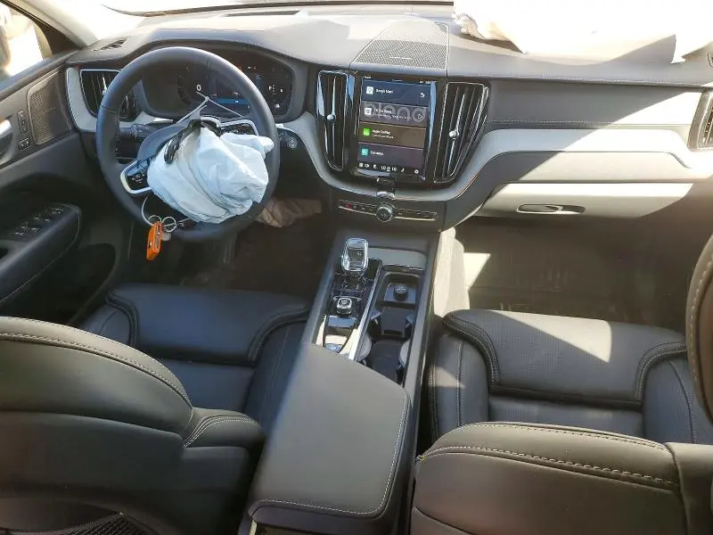 2025 VOLVO XC60 ULTRA  
