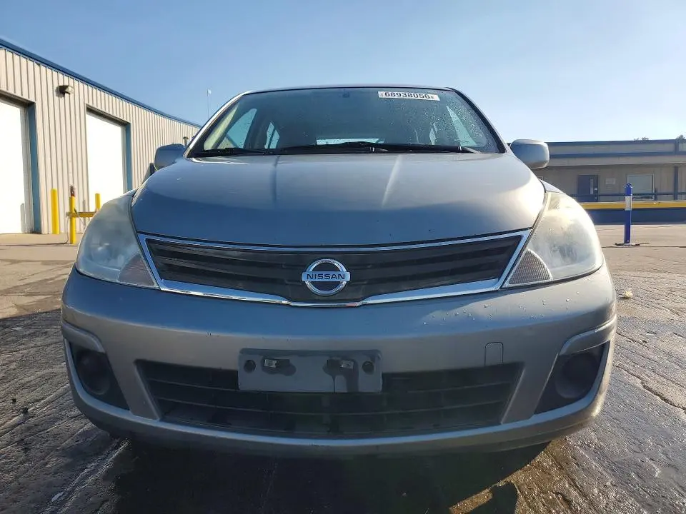 2011 NISSAN VERSA 1.8 S  
