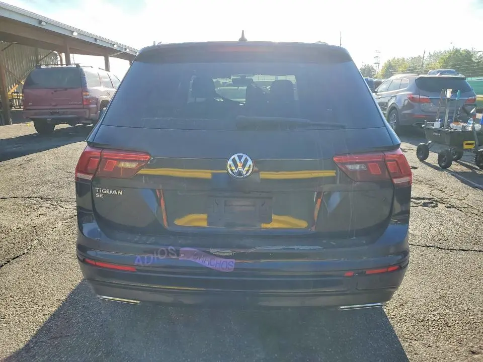 2020 VOLKSWAGEN TIGUAN SE  