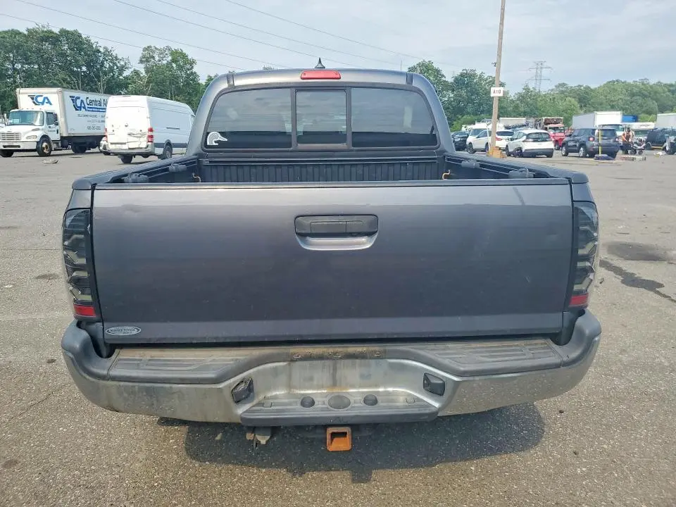 2015 TOYOTA TACOMA V6  