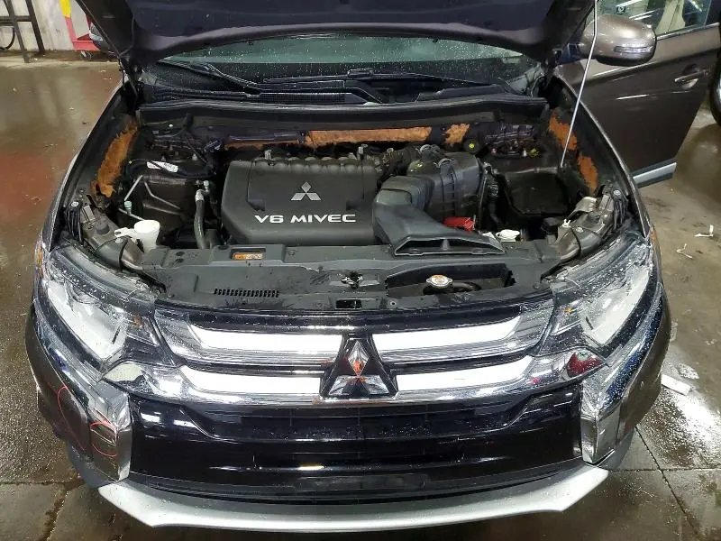 2017 MITSUBISHI OUTLANDER GT  