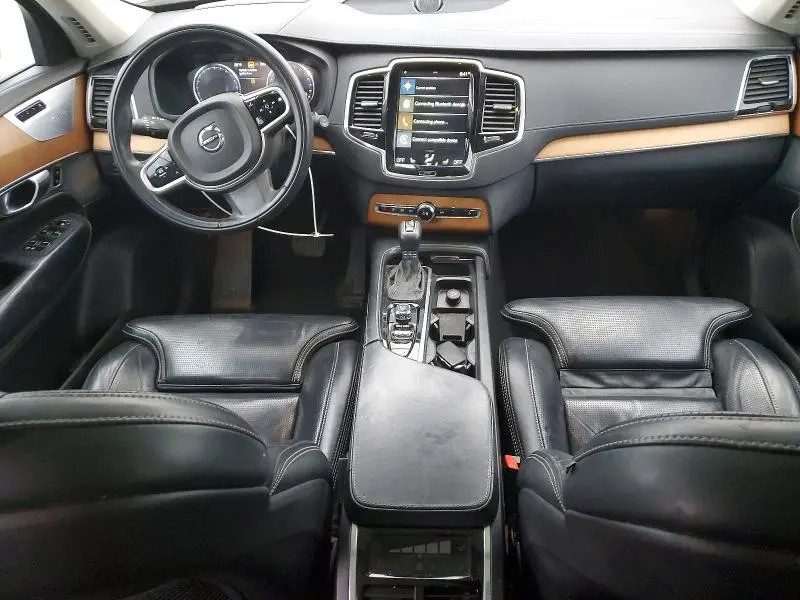 2019 VOLVO XC90   