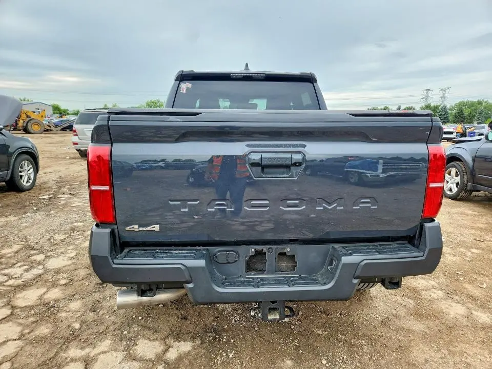2025 TOYOTA TACOMA SR  