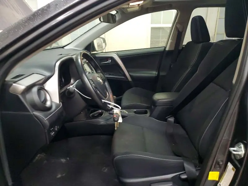2017 TOYOTA RAV4 XLE  