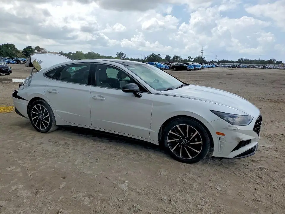 2020 HYUNDAI SONATA SEL PLUS  