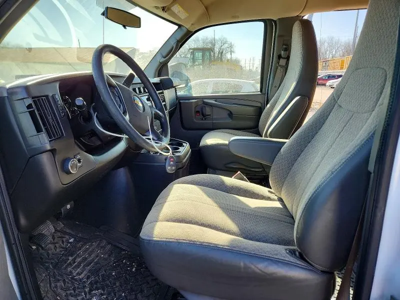 2015 CHEVROLET EXPRESS G3500 LT  