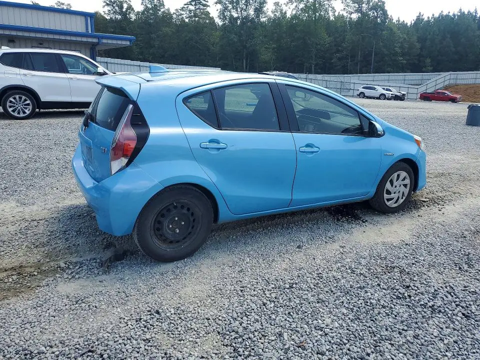 2015 TOYOTA PRIUS C ONE  
