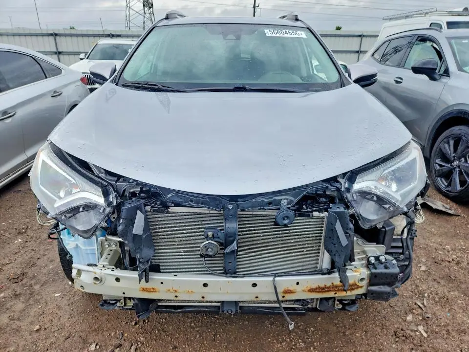 2017 TOYOTA RAV4 XLE  