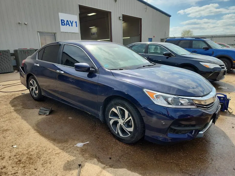 2017 HONDA ACCORD LX  