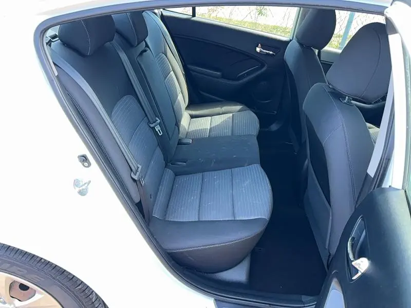 2015 KIA FORTE LX  
