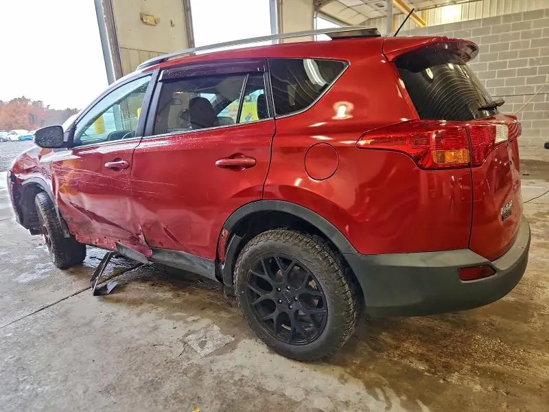 2015 TOYOTA RAV4 XLE  