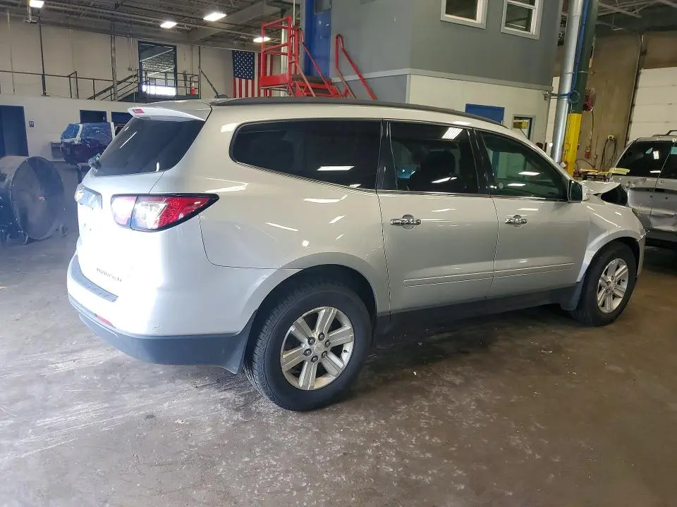 2014 CHEVROLET TRAVERSE LT  