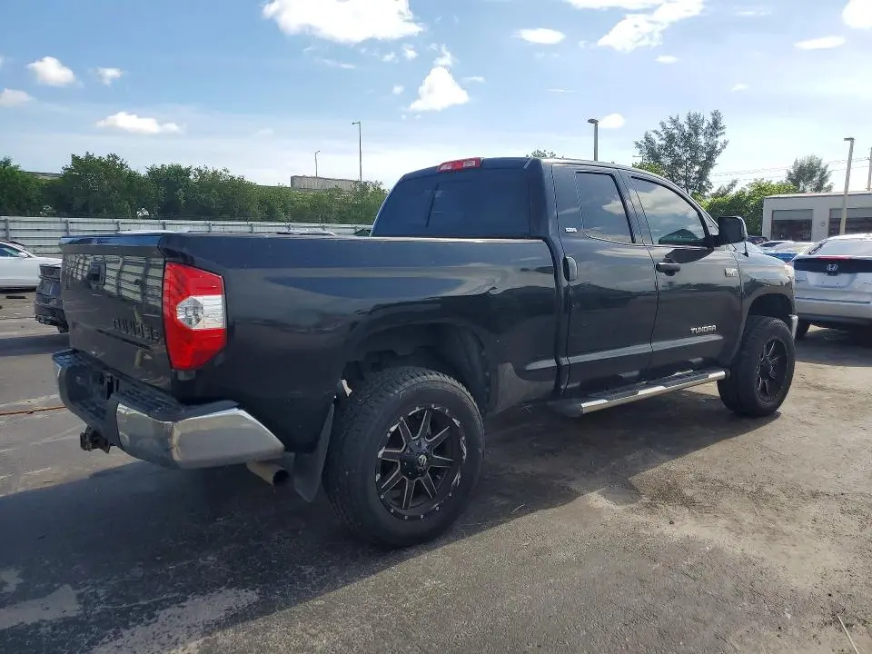 2015 TOYOTA TUNDRA SR5  