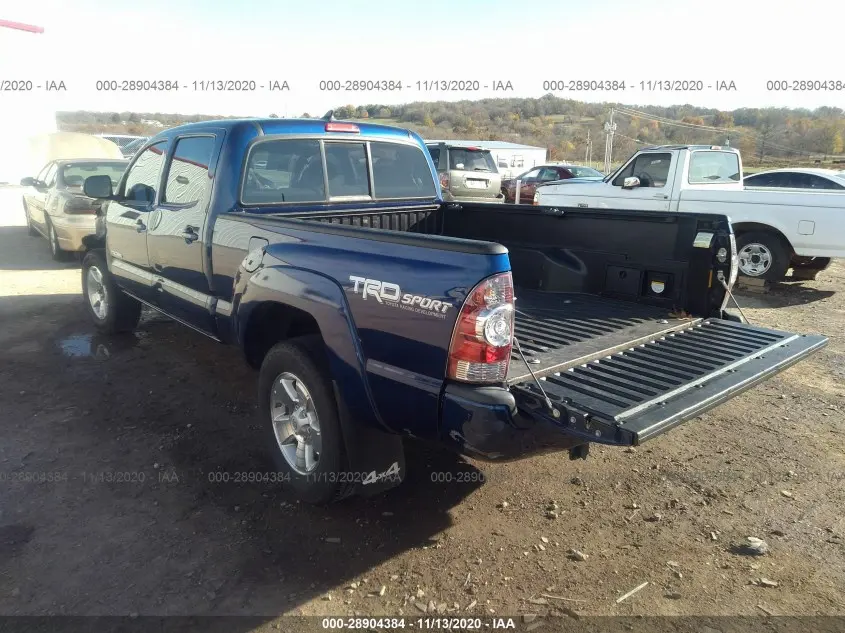 2015 TOYOTA TACOMA 