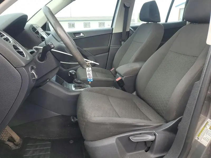 2012 VOLKSWAGEN TIGUAN S  