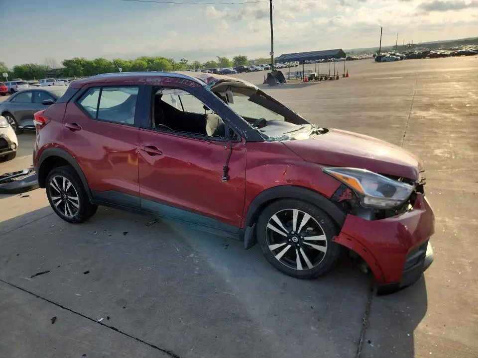 2018 NISSAN KICKS SV  