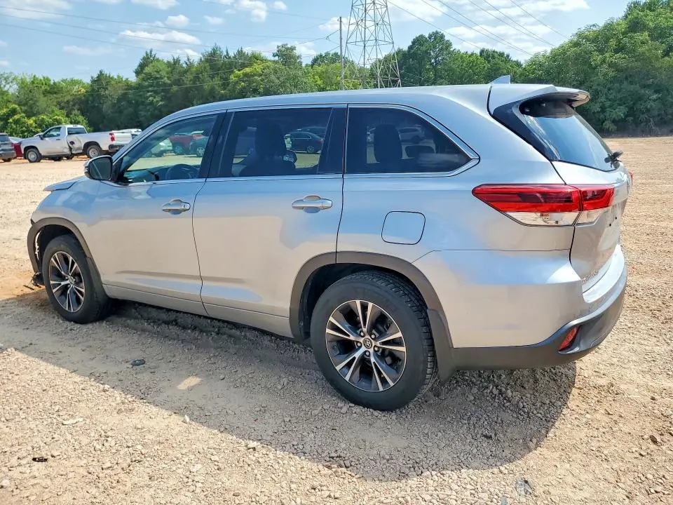 2018 TOYOTA HIGHLANDER LE PLUS  