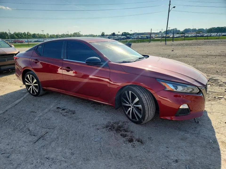 2020 NISSAN ALTIMA SR  