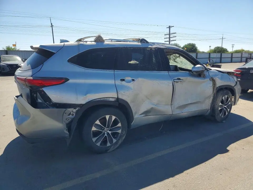 2020 TOYOTA HIGHLANDER   