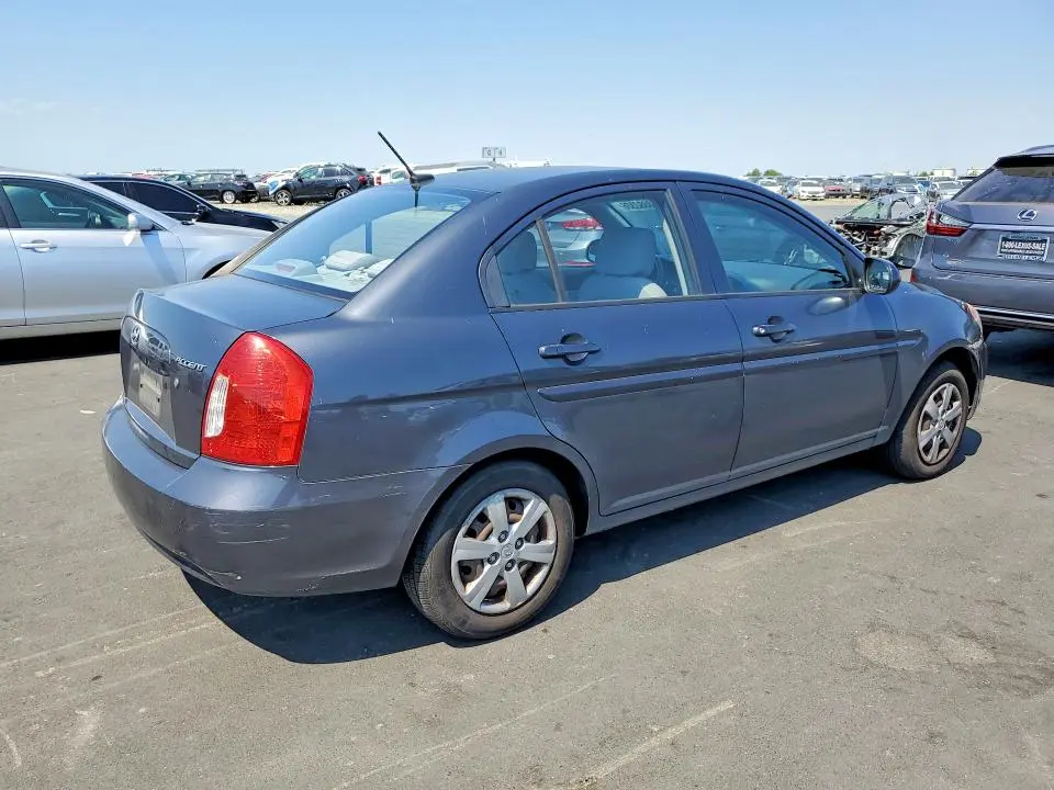 2011 HYUNDAI ACCENT GLS  