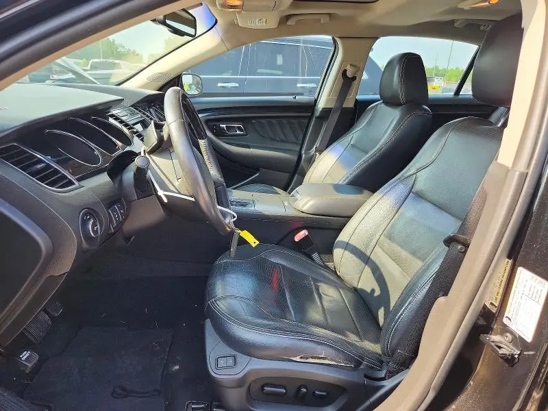 2011 FORD TAURUS LIMITED  