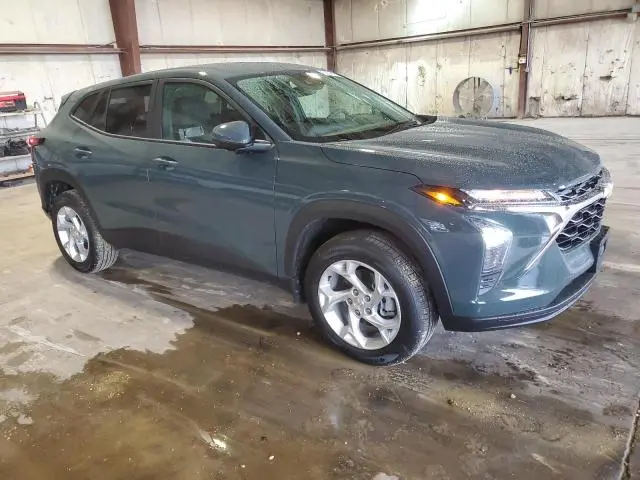 2025 CHEVROLET TRAX LS  