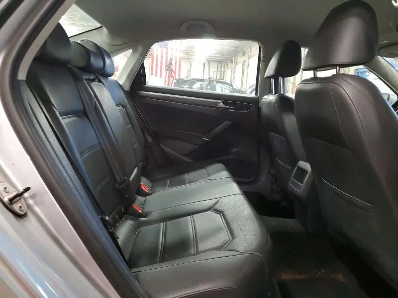 2017 VOLKSWAGEN PASSAT R-LINE  