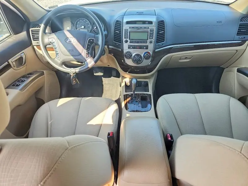 2012 HYUNDAI SANTA FE GLS  