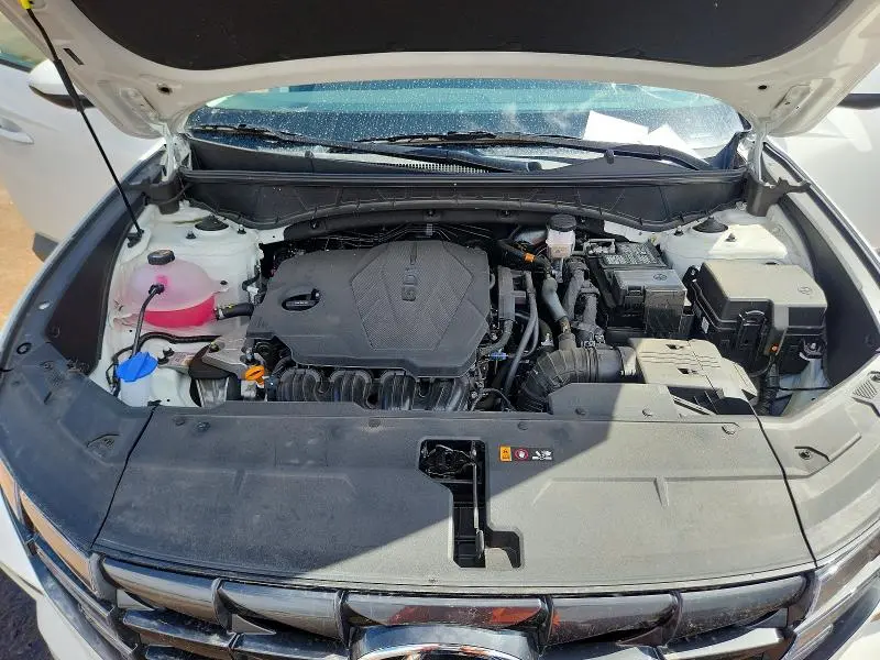 2024 HYUNDAI TUCSON SE  