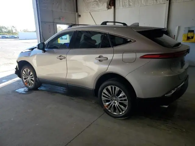2024 TOYOTA VENZA LE  