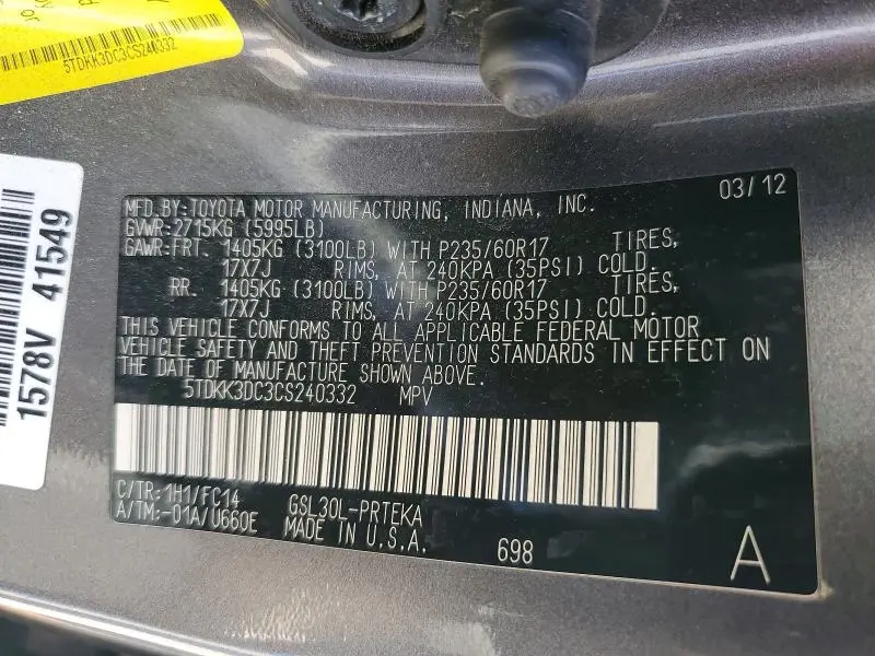 2012 TOYOTA SIENNA LE 8-PASSENGER  