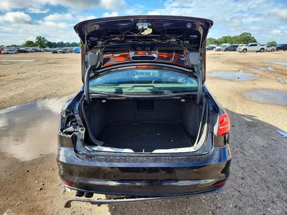 2018 VOLKSWAGEN JETTA GLI  