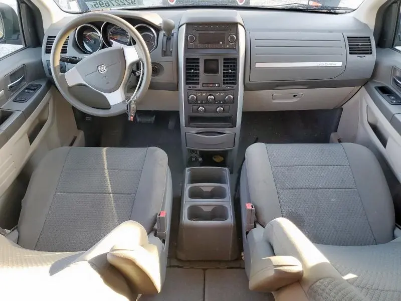 2010 DODGE GRAND CARAVAN SE  