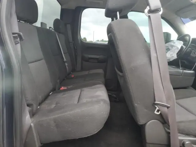 2011 CHEVROLET SILVERADO C1500 LT  