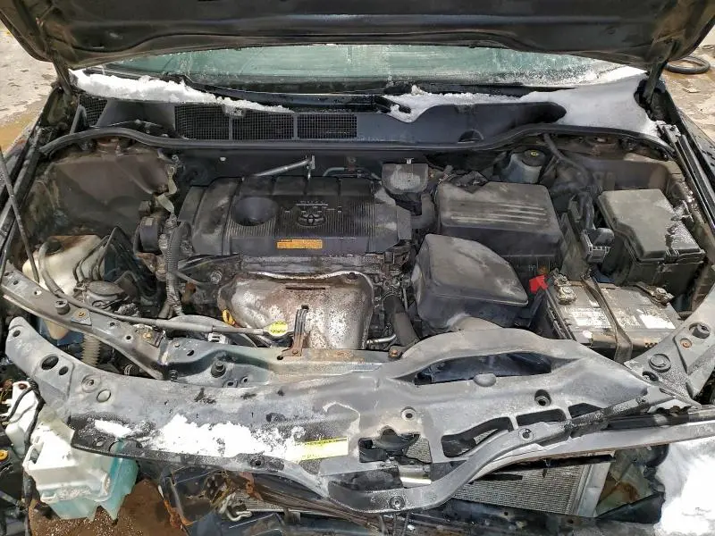 2013 TOYOTA VENZA LE  