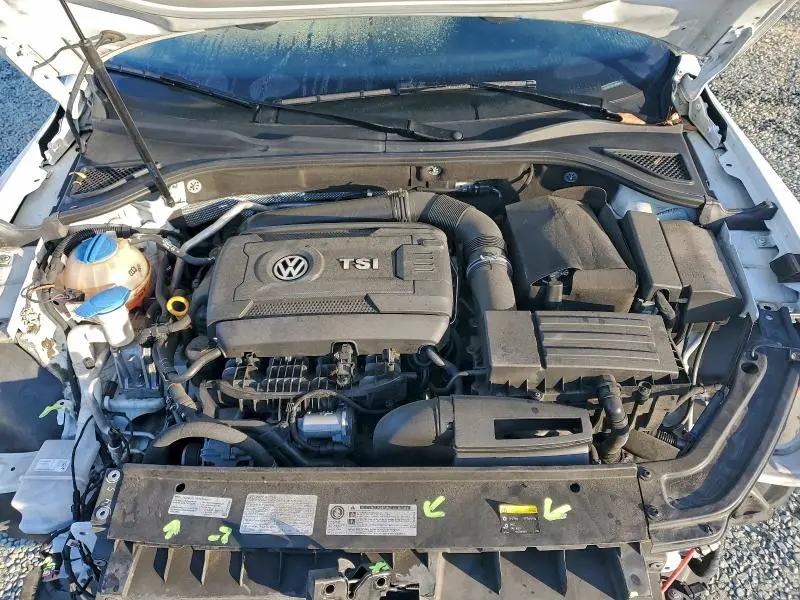 2017 VOLKSWAGEN PASSAT SE  