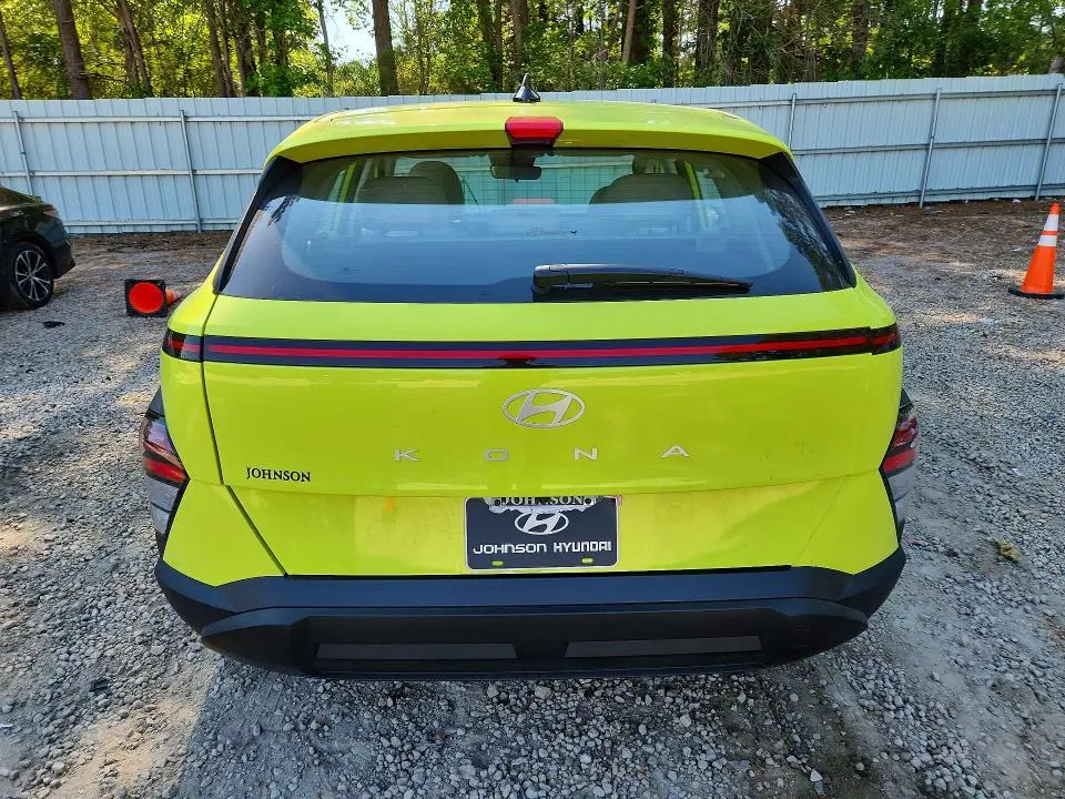2026 HYUNDAI KONA SE  