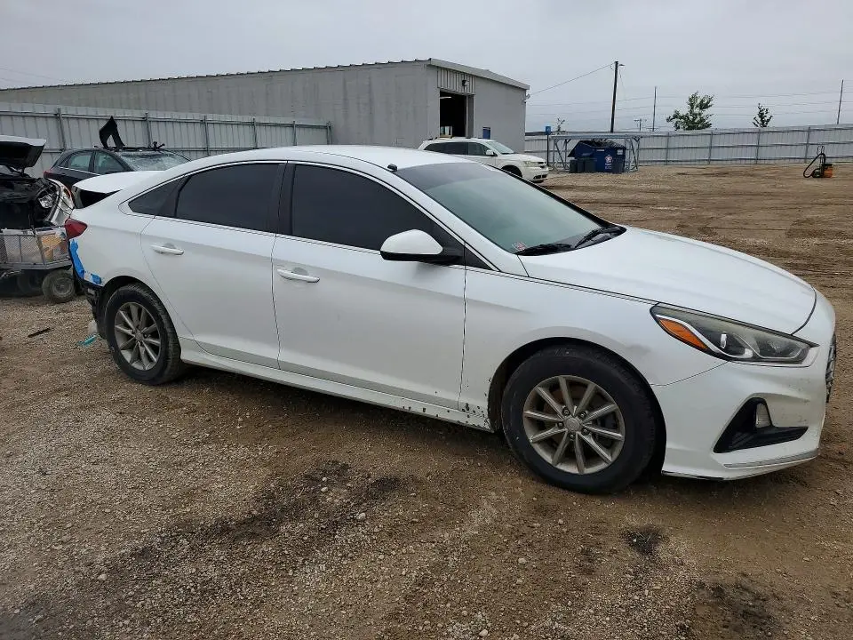 2018 HYUNDAI SONATA SE  