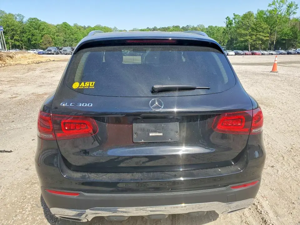 2020 MERCEDES-BENZ GLC 300  